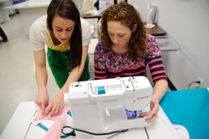 Leia mais sobre o artigo Como encontrar tempo para costurar no dia a dia corrido