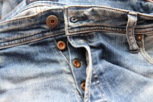 Leia mais sobre o artigo Como Costurar Calça Jeans: Guia Completo Passo a Passo